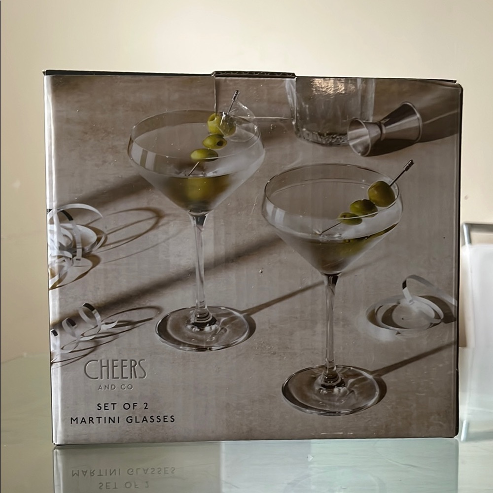 Cheers and Co Martini Glasses Set